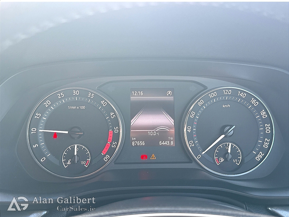 2022 Skoda Octavia AMBITION 2.0 TDI New Model €24,995