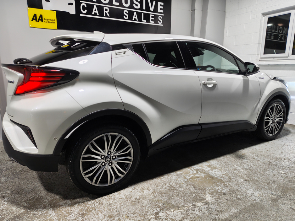 2022 Toyota C-HR 1.8 HYBRID SOL 4DR AUTO €21,995