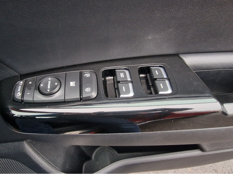 2019 Kia Sportage 4 TOP SPEC.-AUTOMATIC-LOW MILES-CAMERAS €20,450