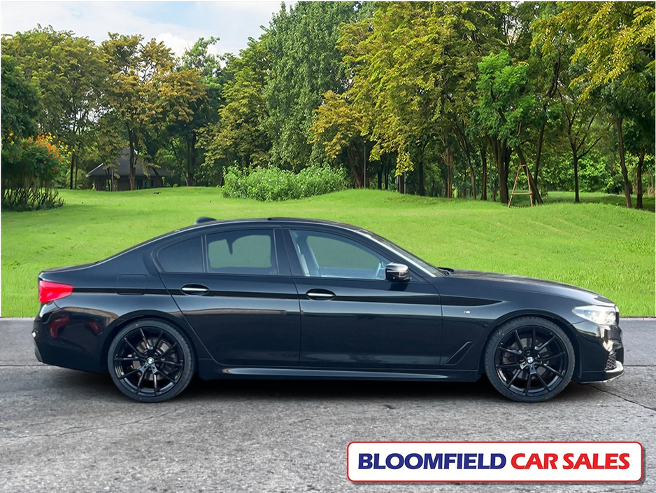 2017 BMW 5 Series MSPORT , SUNROOF // IMMACULATE €28,950