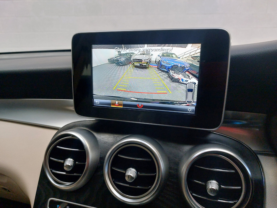 2019 Mercedes-Benz GLC Class - image 16