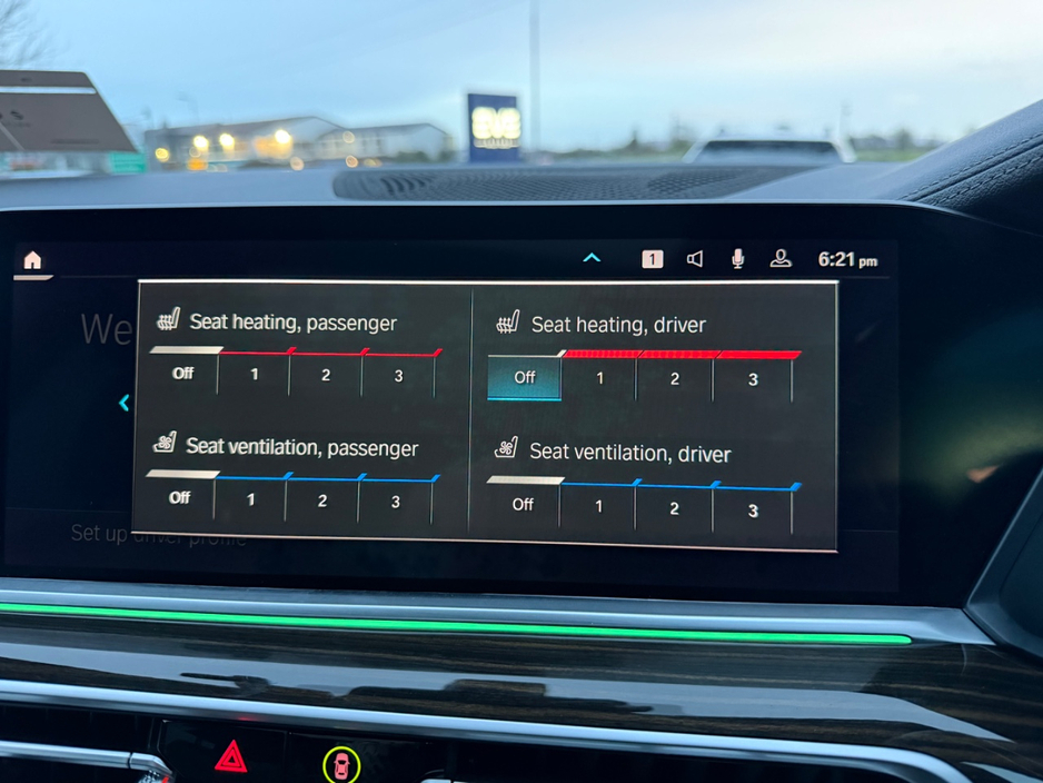 2020 BMW X5 - image 34