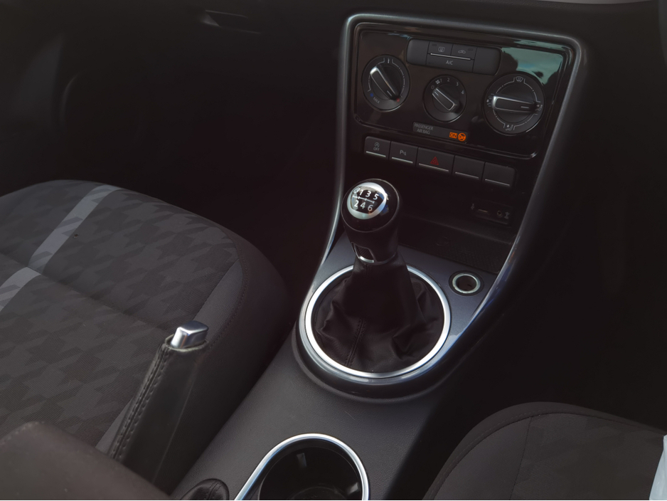 2017 Volkswagen Beetle 1.2TSI DESIGN **SUNROOF** - FINANCE AVAILABLE - CALL US TODAY ON 01 492 6566 OR 087-092 5525 €12,950