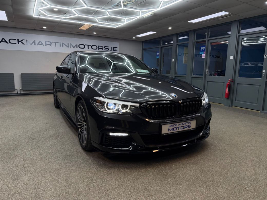 2019 BMW 5 Series - image 7