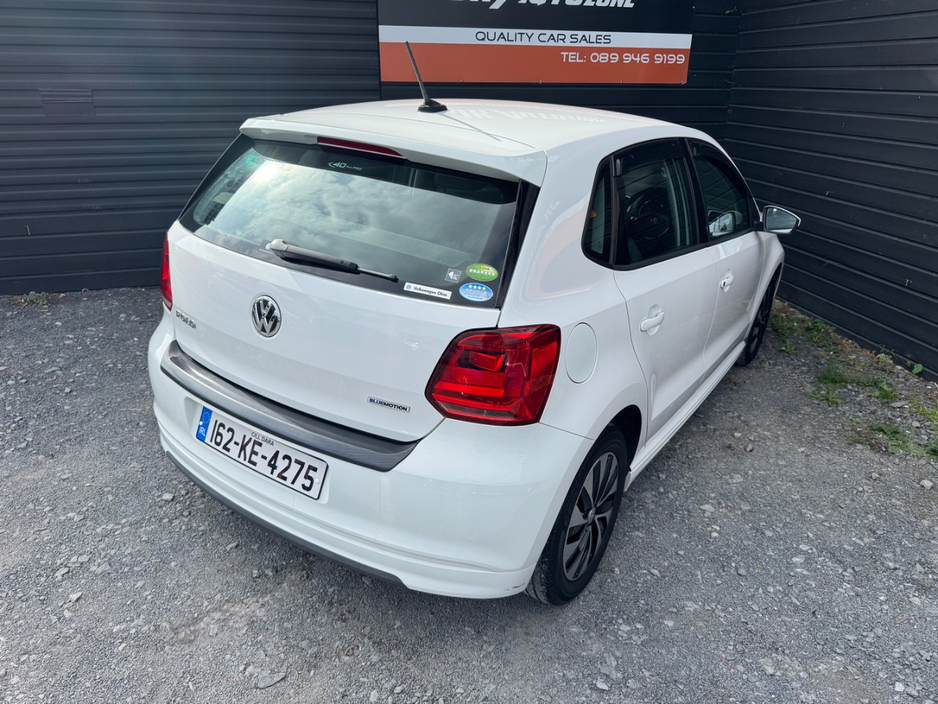 2016 Volkswagen Polo - image 4