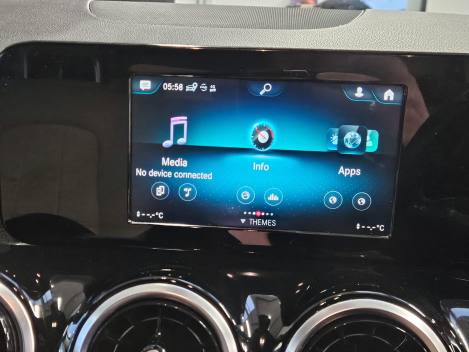 2021 Mercedes-Benz GLA Class - image 16