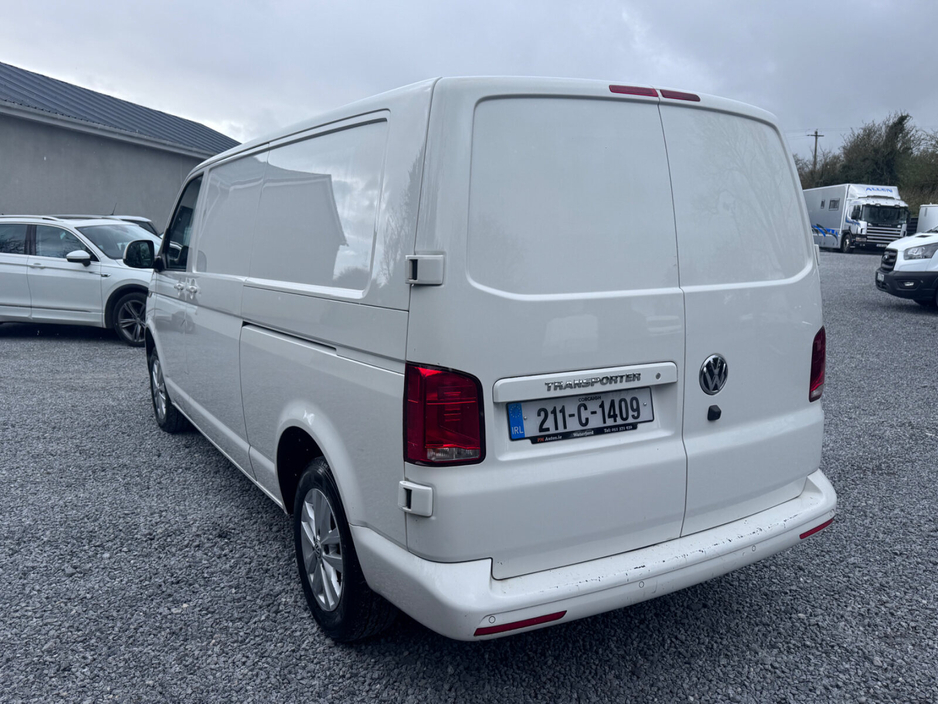 2021 Volkswagen Transporter - image 7