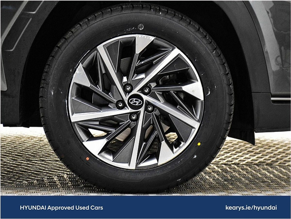 2022 Hyundai Tucson - image 8