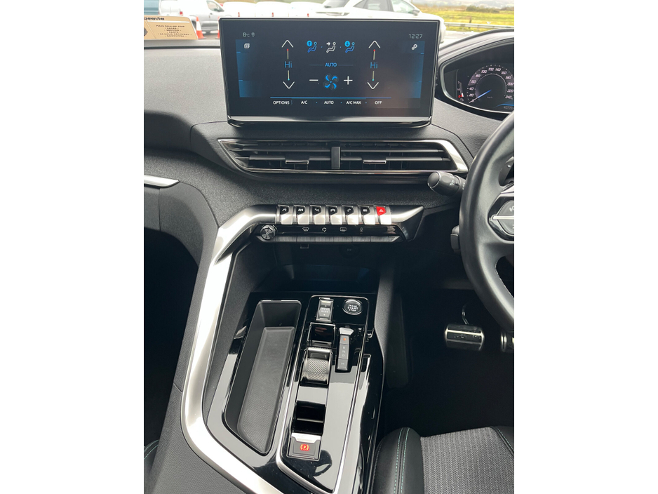 2023 Peugeot 3008 1.2 PureTech 130bhp Auto 6.4 Allure