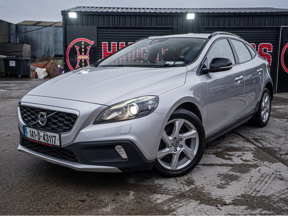 2014 Volvo V40 2014 Volvo V40 Cross Country Auto/New NCT/Warranty €10,888