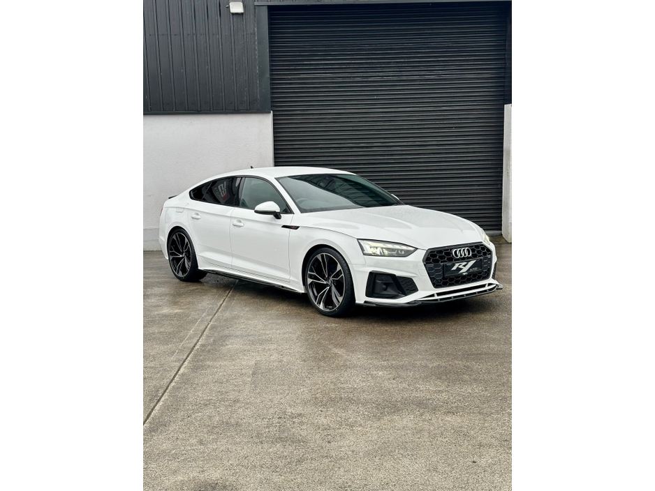 2022 Audi A5  €40,995