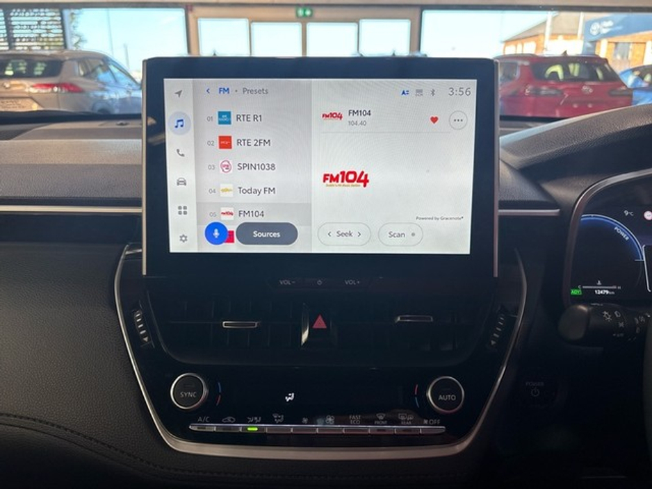 2025 Toyota Corolla Cross - image 15