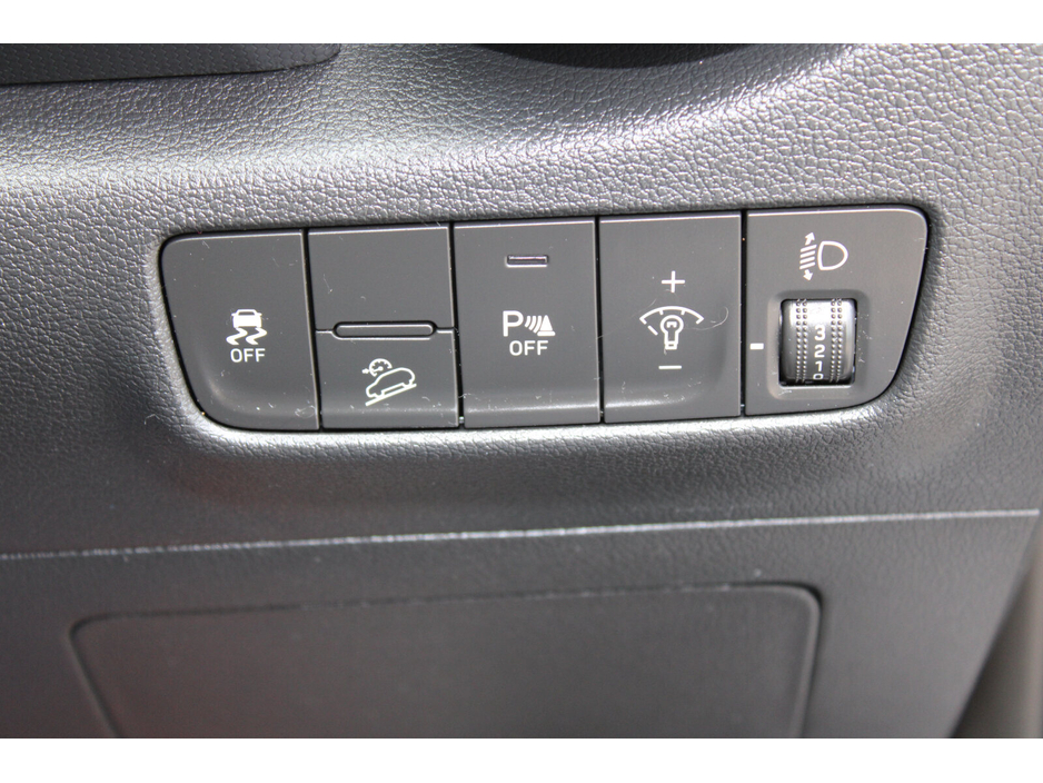 2021 Hyundai Kona - image 19