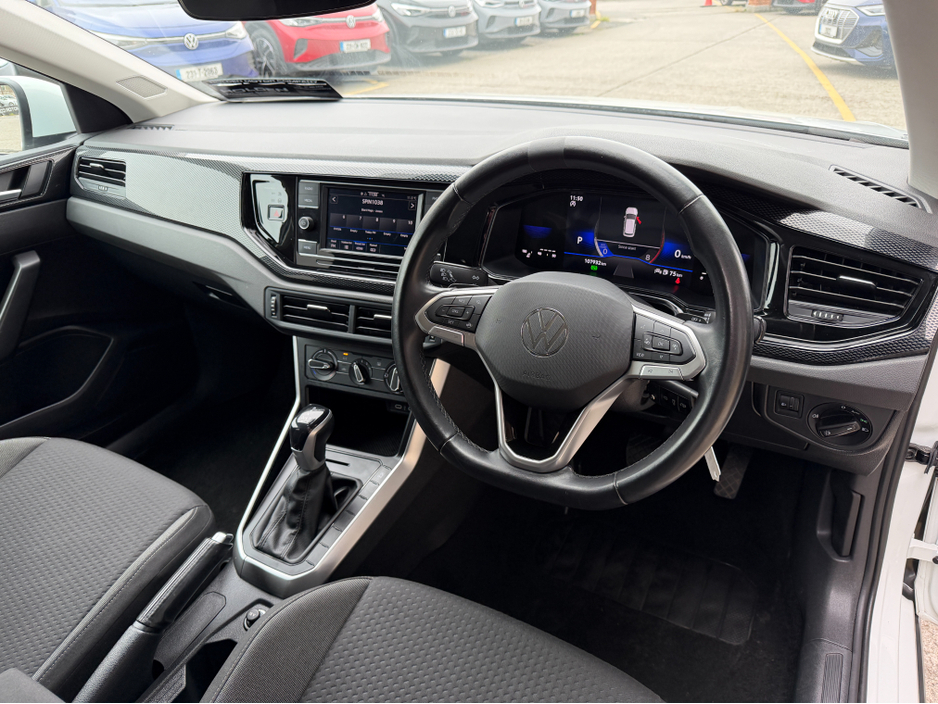 2023 Volkswagen Taigo - image 14