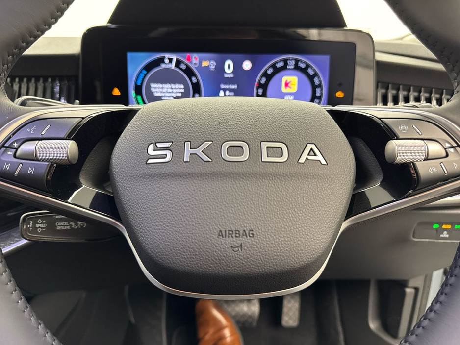 2026 Skoda Superb - image 23