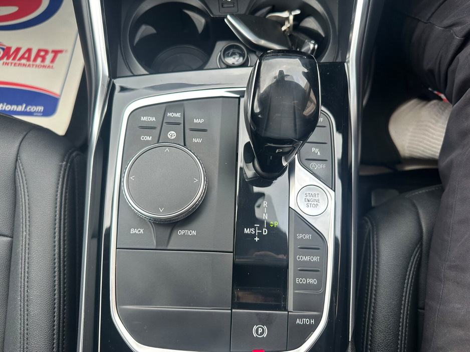 2019 BMW 3 Series - image 18