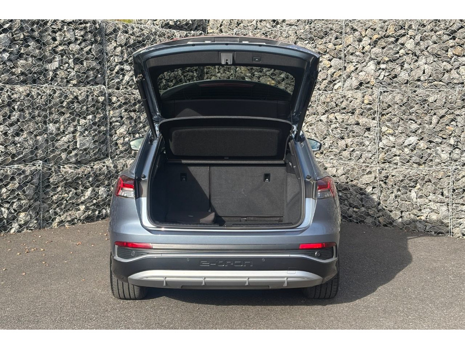 2023 Audi Q4 e-tron E-TRON S LINE 40 €32,137
