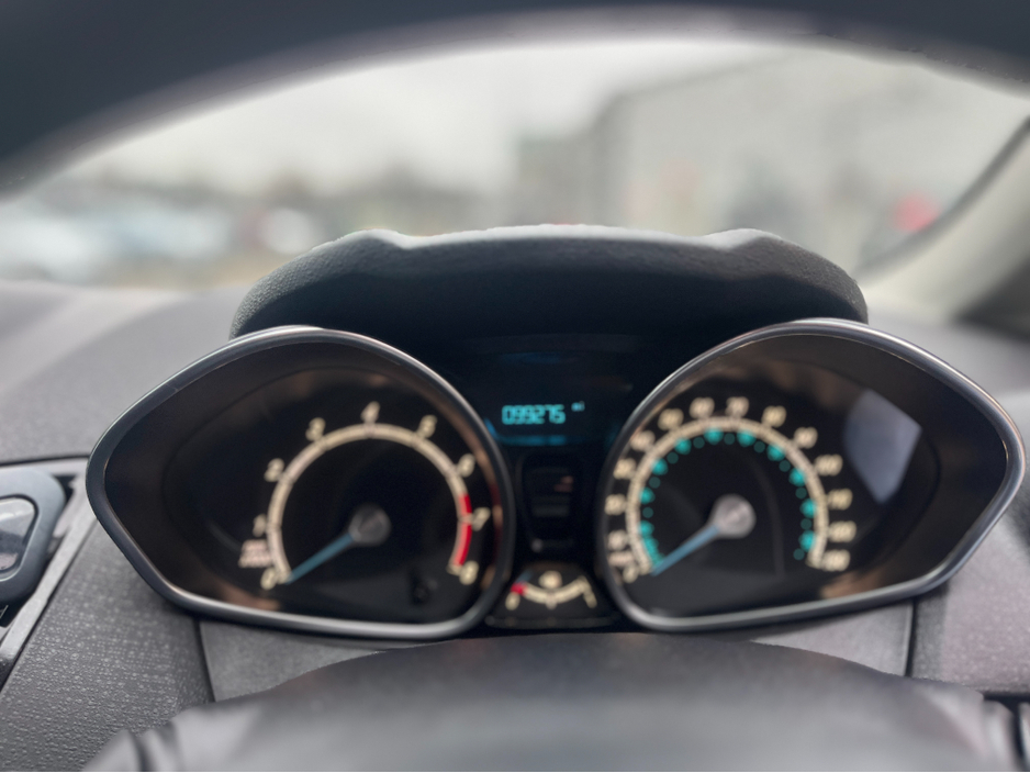 2014 Ford Fiesta ZETEC 1.2 - LOW INSURANCE - LOW TAX €7,995