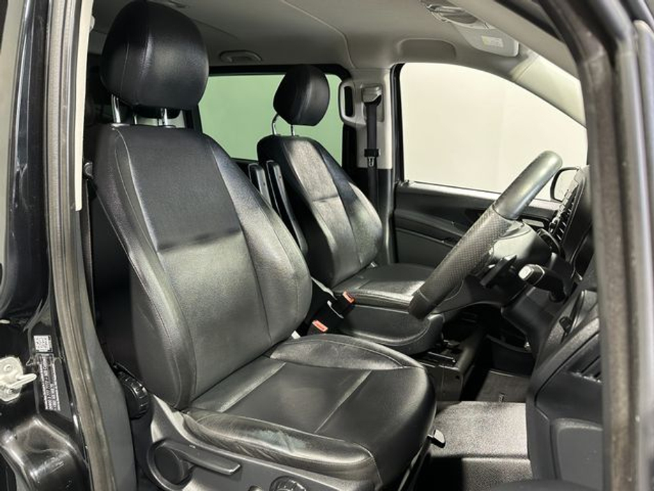 2018 Mercedes-Benz Vito - image 10