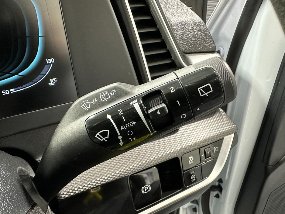 2023 Kia Sportage - image 19