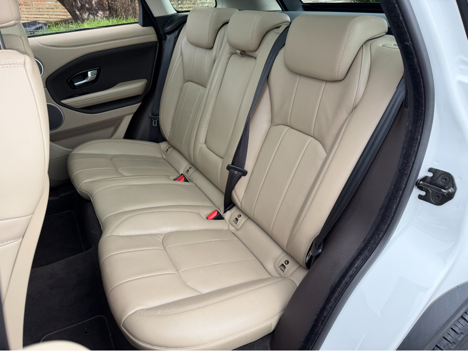 2016 Land Rover Range Rover Evoque ..PANORAMIC ROOF..BEIGE LEATHER €15,900