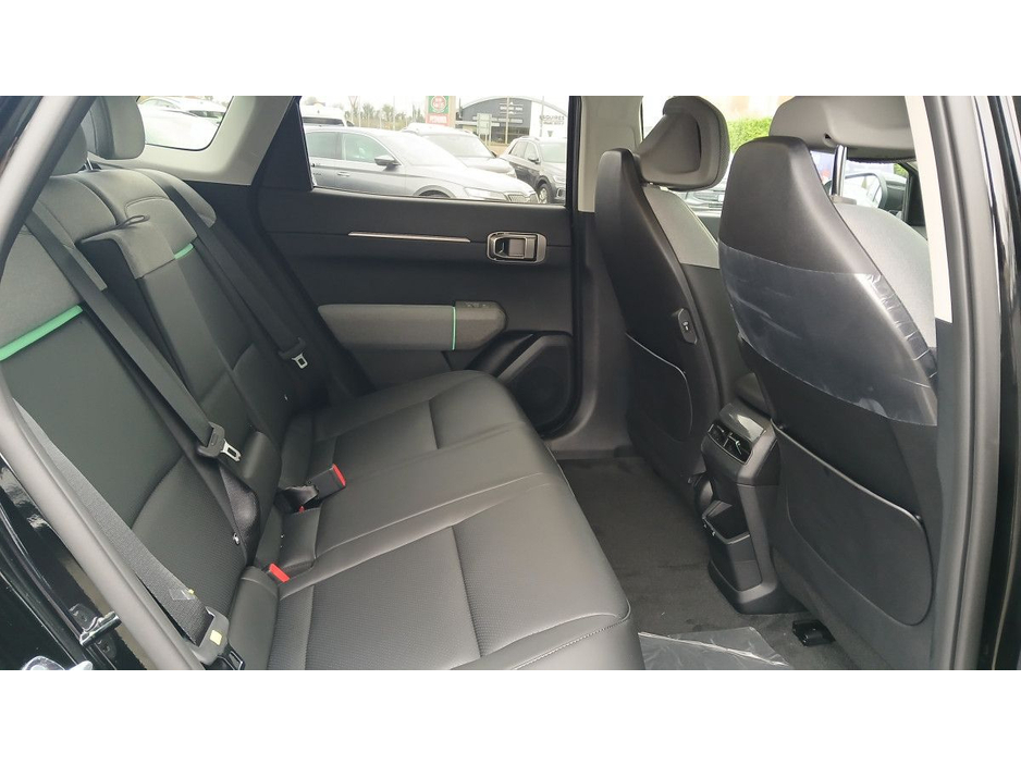 2026 Kia EV4 - image 8