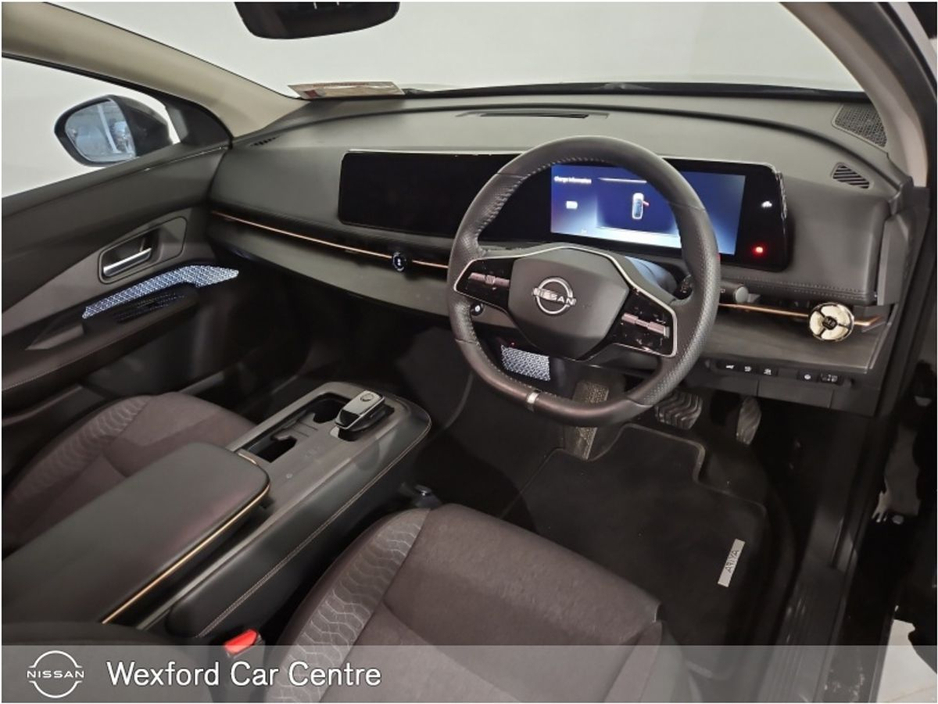 2025 Nissan Ariya - image 2