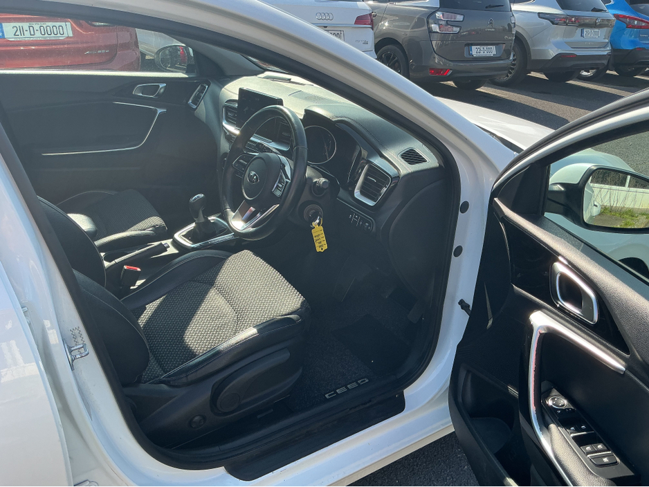 2018 Kia Ceed - image 10