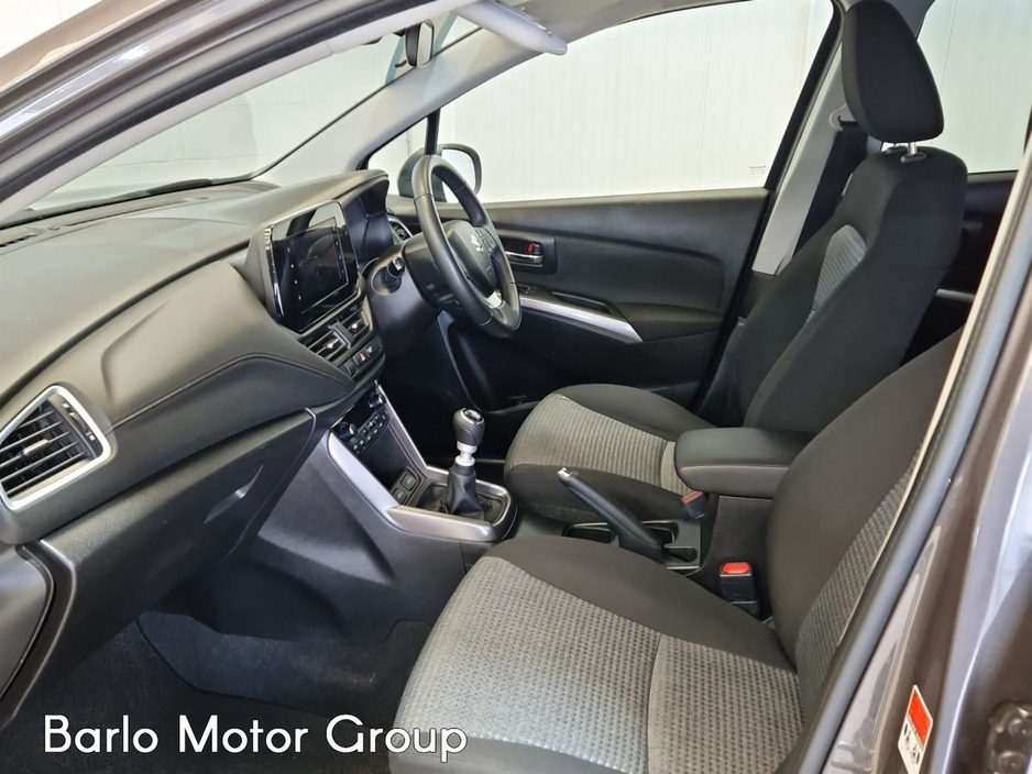 2022 Suzuki SX4 S-Cross - image 11