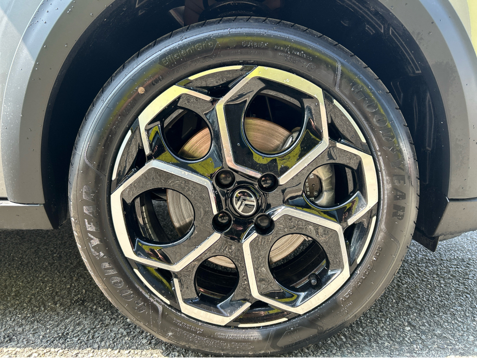 2026 Citroen C3 PLUS BEV 320  113HP