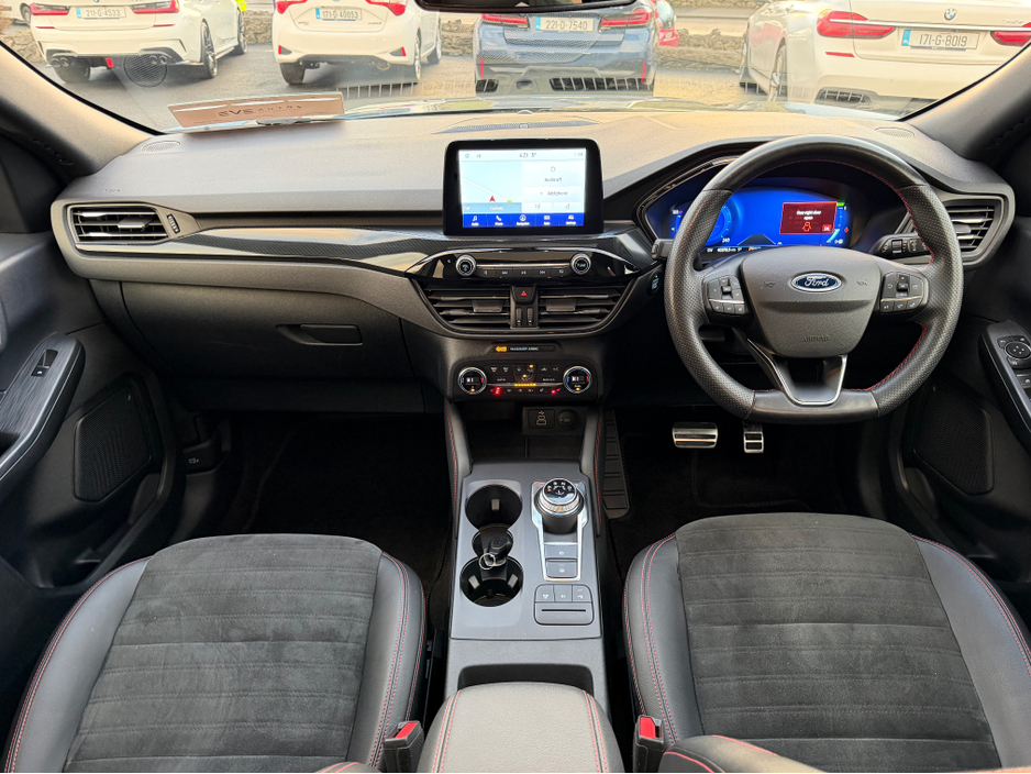 2022 Ford Kuga - image 18