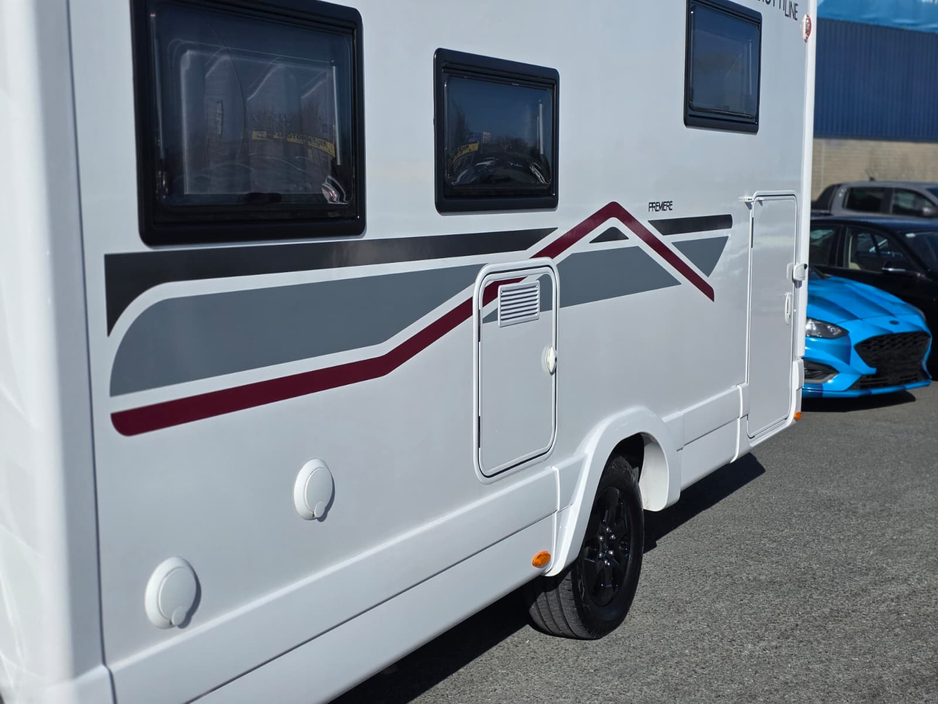 2025 Ford Transit - image 48