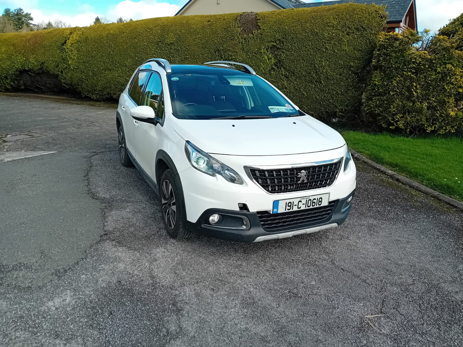 2019 Peugeot 2008 - image 4