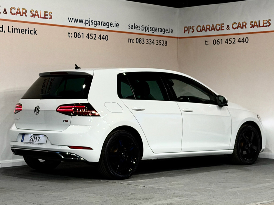 2017 Volkswagen Golf - image 5