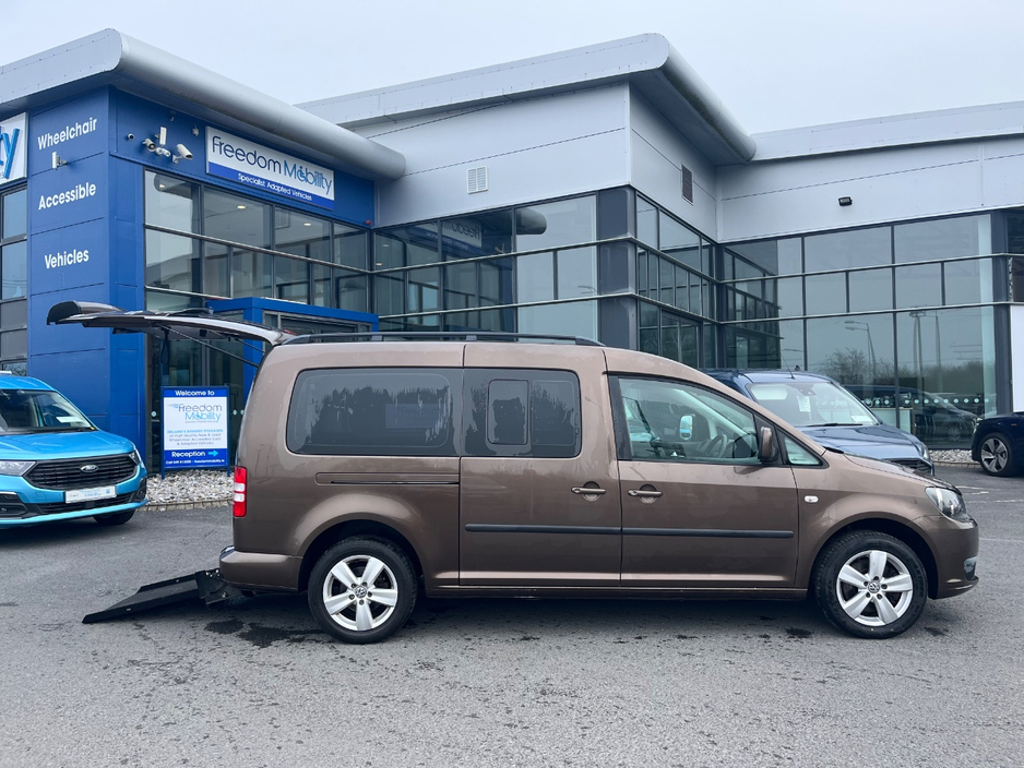 2014 Volkswagen Caddy - image 19