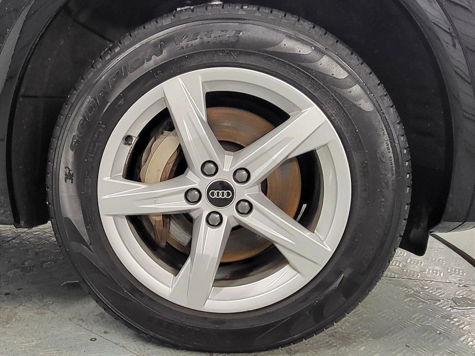 2023 Audi Q5 50 TFSI e 299HP S tronic quattro SE €47,975