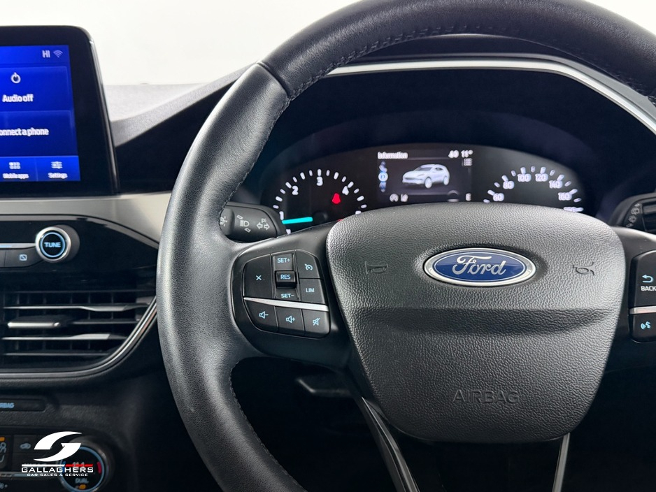 2020 Ford Kuga - image 18