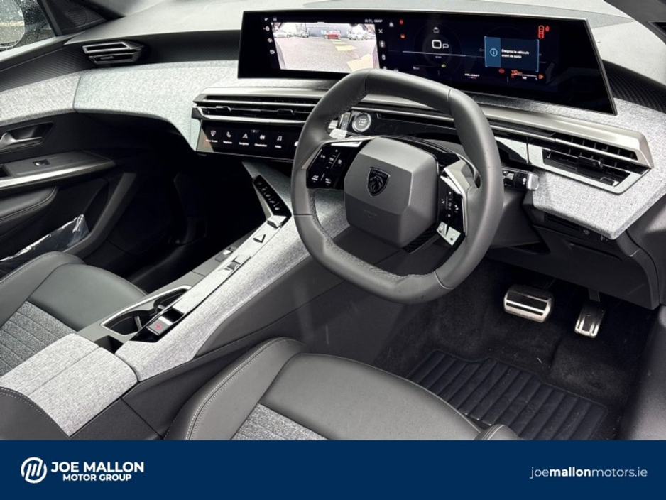 2025 Peugeot 3008 - image 9