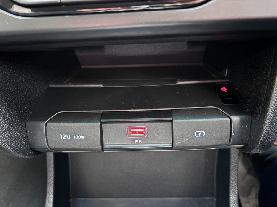 2020 Kia Niro E-NIRO PE LR 64KW 5DR AUTO €16,950