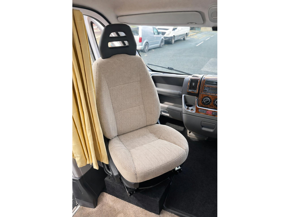 2008 Citroen Relay - image 9