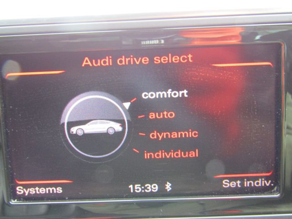 2012 Audi A7 - image 22