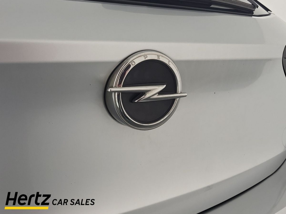 2023 Opel Corsa - image 10