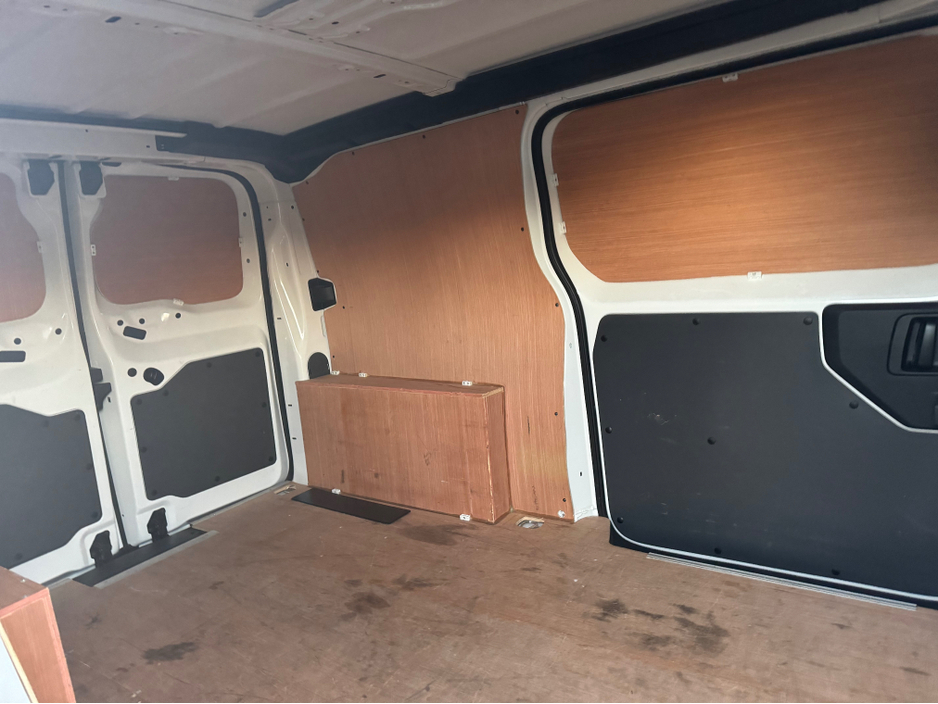 2022 Peugeot Expert EACTIVE STANDARD 100KW 50KWH 4 €14,950