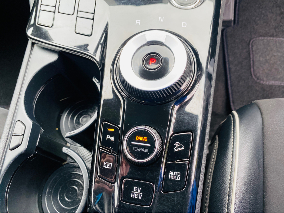 2023 Kia Sportage - image 22