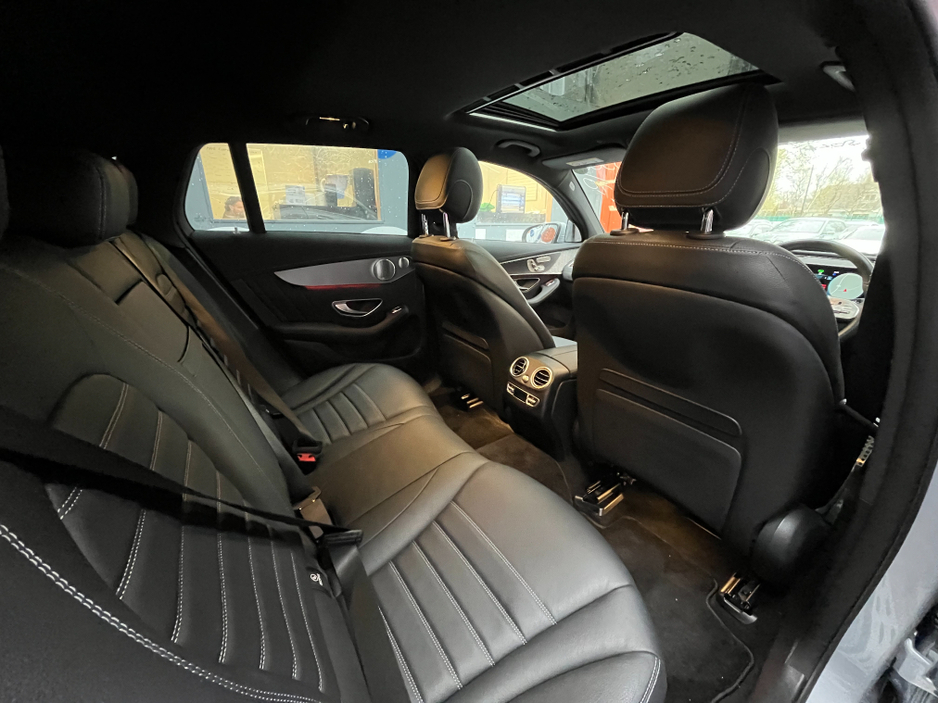 2020 Mercedes-Benz EQC - image 17