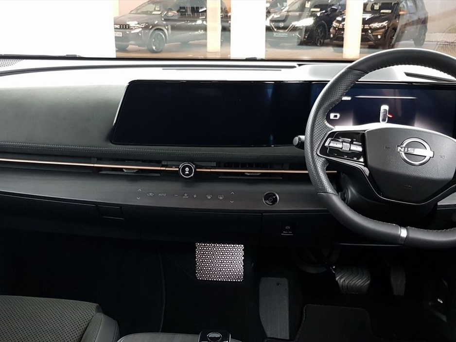 2024 Nissan Ariya - image 12