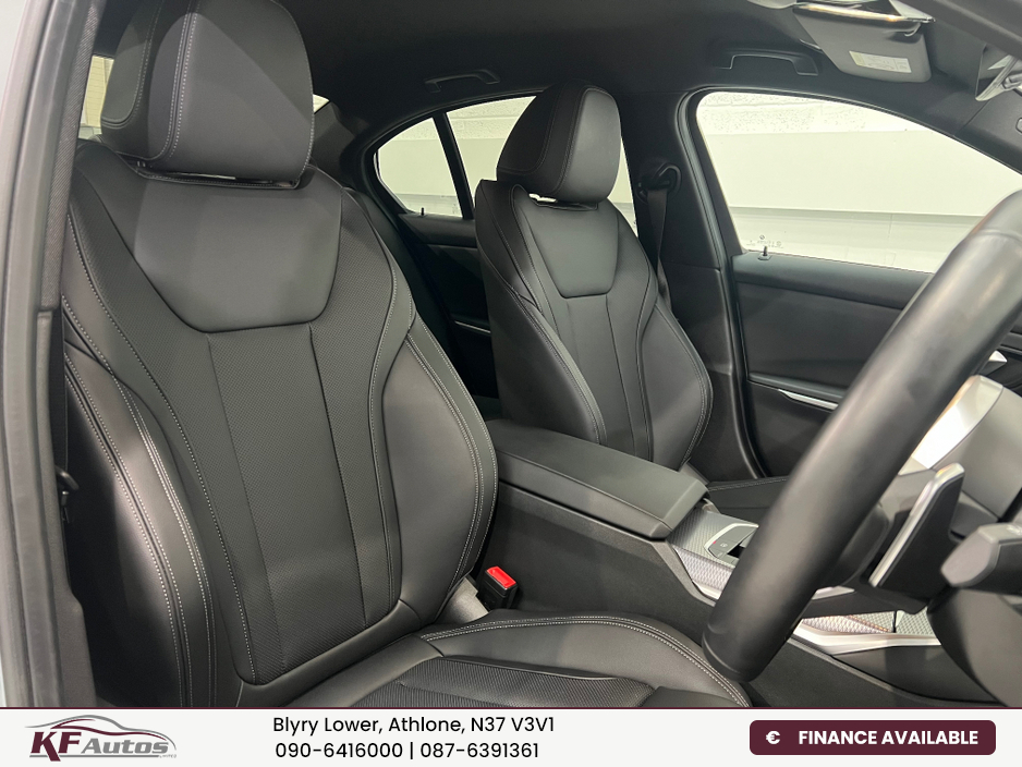 2025 BMW 3 Series - image 19