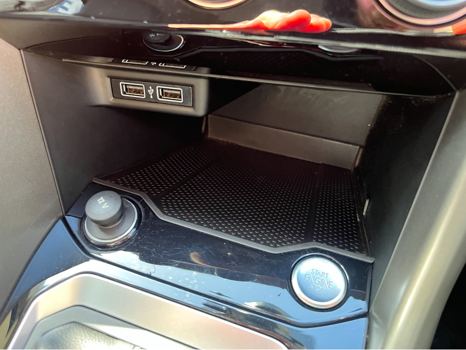 2021 Volkswagen T-Roc - image 18