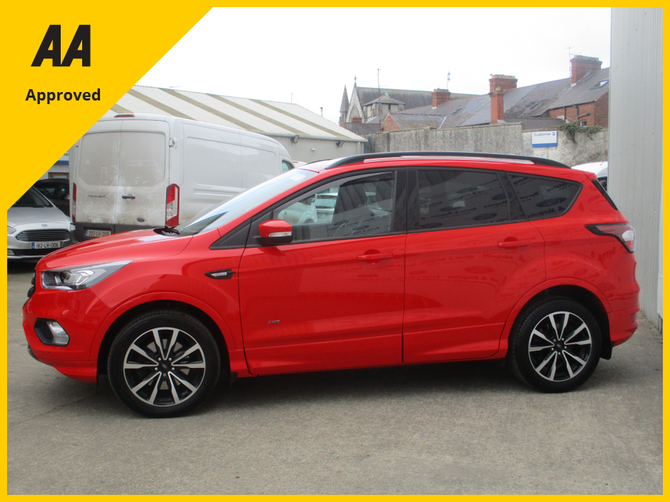 2019 Ford Kuga ST-LINE 2.0 TDCI 150PS AWD MODEL.  TOP OF THE RANGE MODEL, FULLY SERVICED AND NCT TESTED WITH WARRANTY AND 12 MONTHS AA COVER !!! €24,500