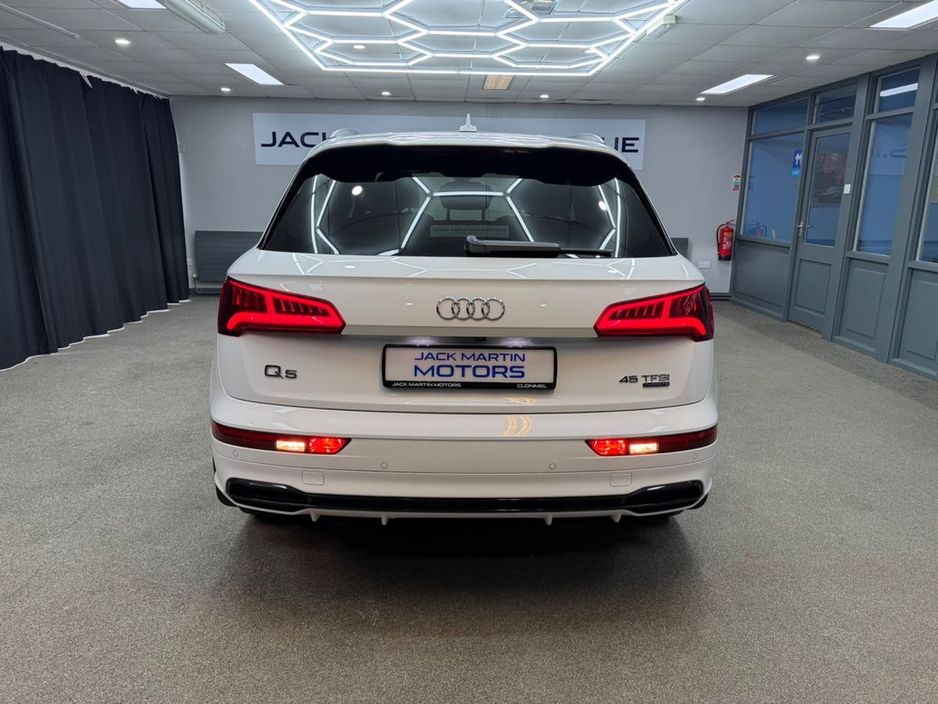 2019 Audi Q5 - image 11